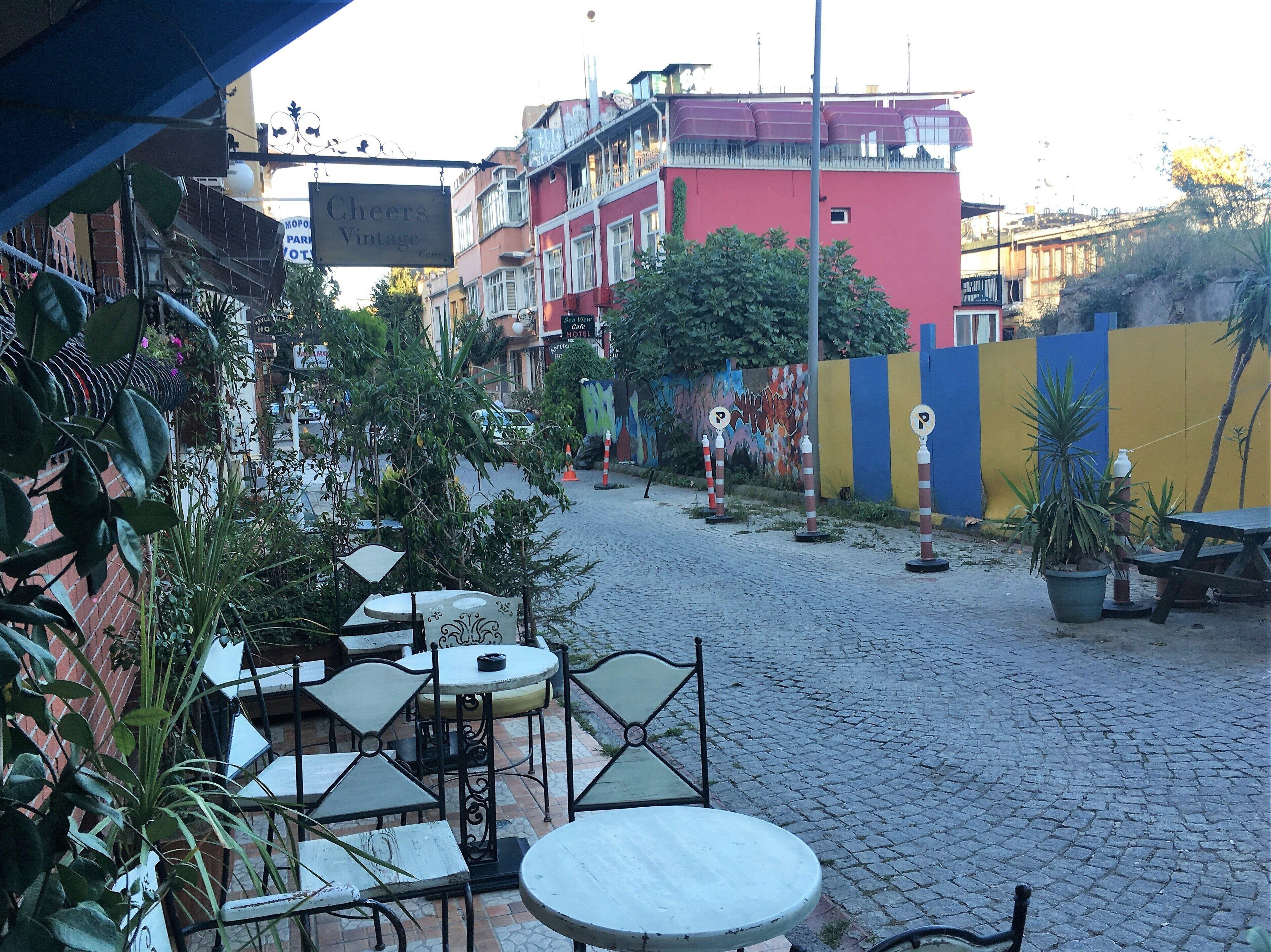 Cheers Vintage Hostel — Photos 1